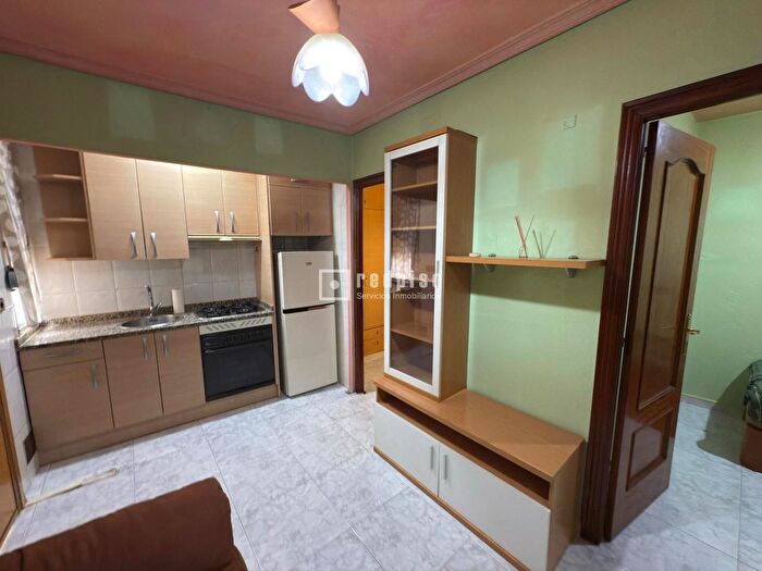 Casas en venta y pisos alquiler - 2