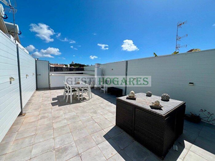 Casas en venta y pisos alquiler - 1