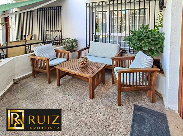 Casa en venta en Atarfe, Granada de 4 habitaciones