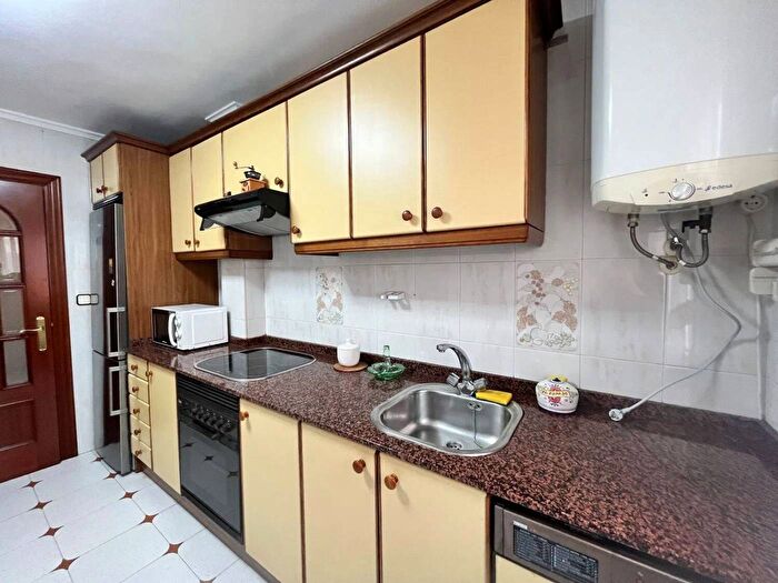 Casas en venta y pisos alquiler - 2