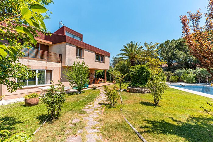 Casa en venta en Raya del Palancar Guadamonte, Villanueva de la Cañada de 6 habitaciones