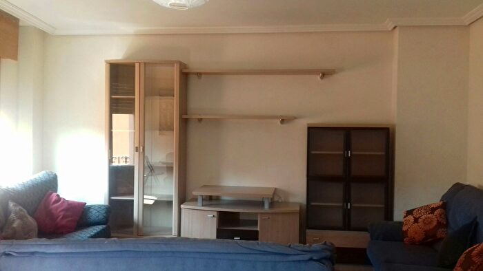 Casas en venta y pisos alquiler - 2