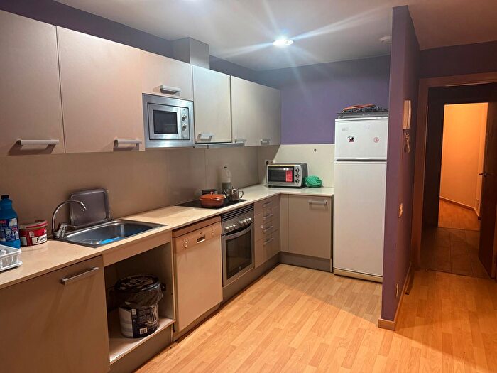 Casas en venta y pisos alquiler - 2