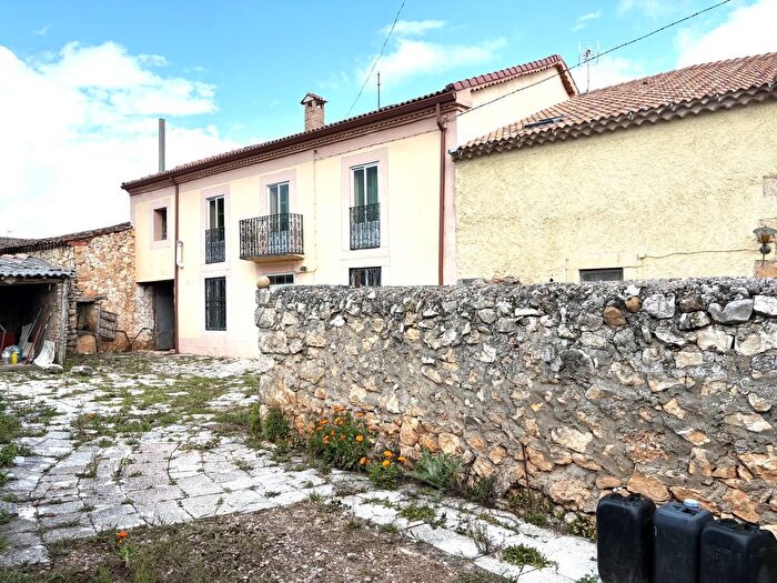 Casa en venta en Cedillo de la Torre, Segovia de 5 habitaciones