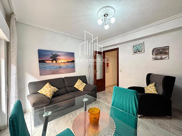 Casas en venta y pisos alquiler - 1