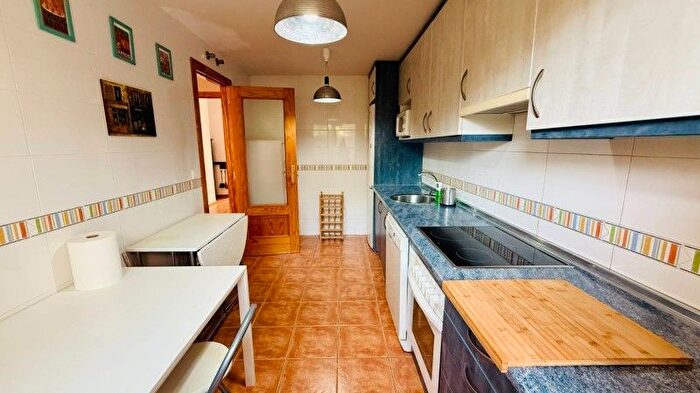 Casas en venta y pisos alquiler - 2