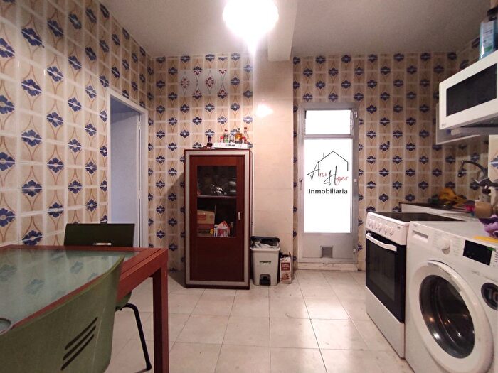 Casas en venta y pisos alquiler - 2