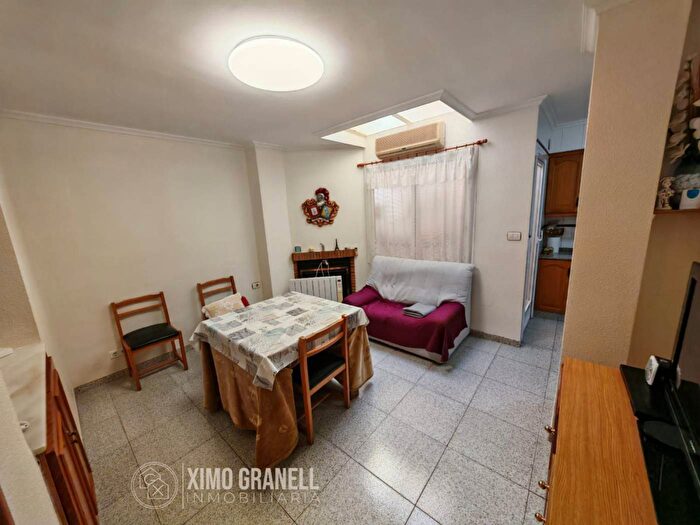Casas en venta y pisos alquiler - 1