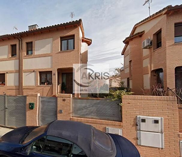 Casas en venta y pisos alquiler - 1