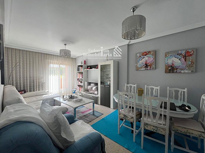 Piso en venta en Rollo Puente Ladrillo, Salamanca Capital de 3 habitaciones