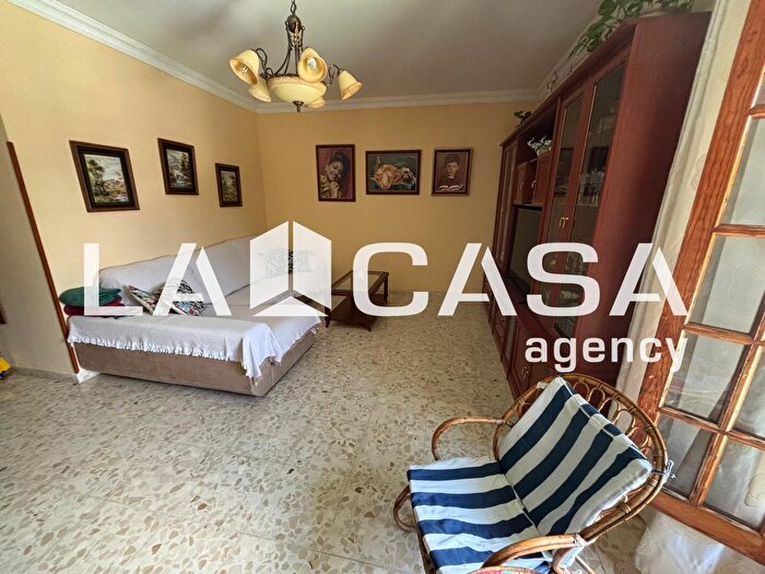Casas en venta y pisos alquiler - 2