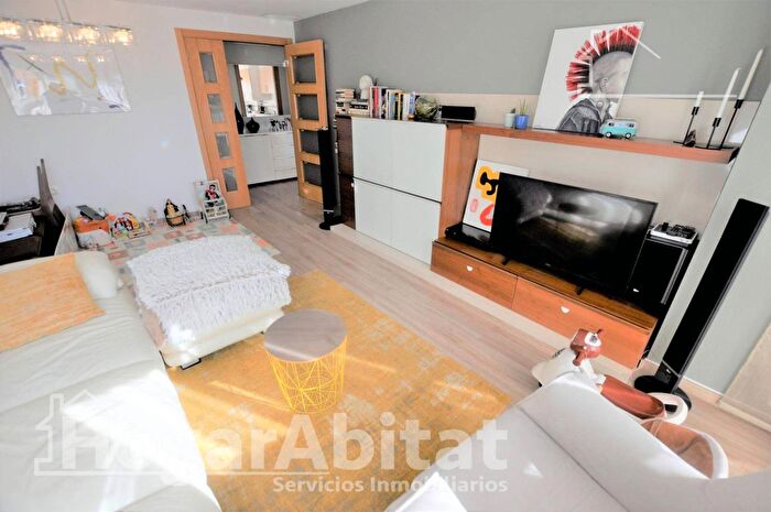 Piso en venta en Comunitat Valenciana, València de 2 habitaciones