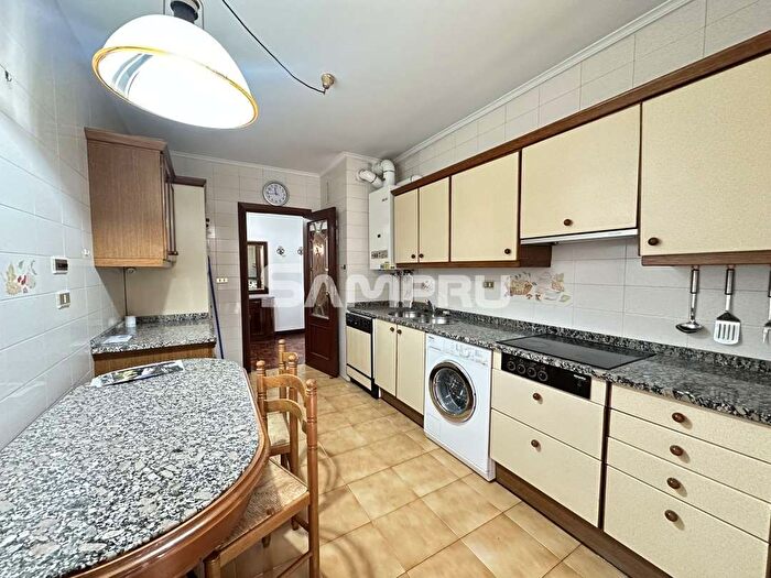 Casas en venta y pisos alquiler - 2