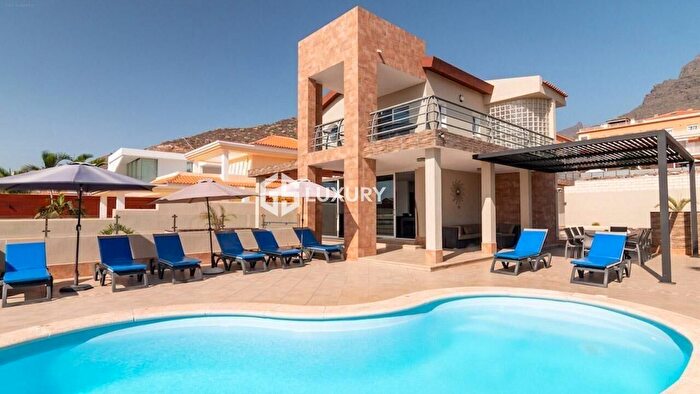Casa en venta en Costa Adeje, Playa Fañabé Alto de 4 habitaciones