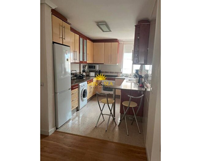 Casas en venta y pisos alquiler - 3