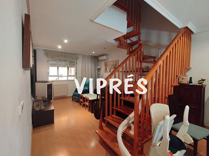 Casas en venta y pisos alquiler - 2