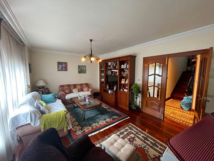 Casas en venta y pisos alquiler - 2