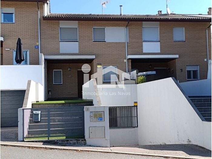 Casa en venta en El Hoyo de Pinares, Ávila de 4 habitaciones