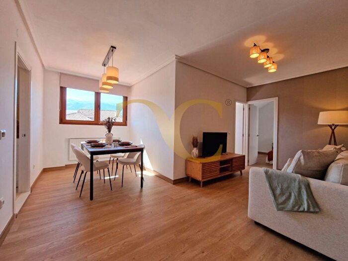 Casas en venta y pisos alquiler - 1