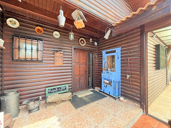 Casas en venta y pisos alquiler - 2