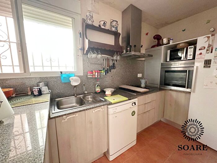 Casas en venta y pisos alquiler - 3