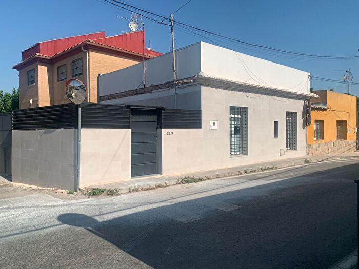 Casas en venta y pisos alquiler - 1