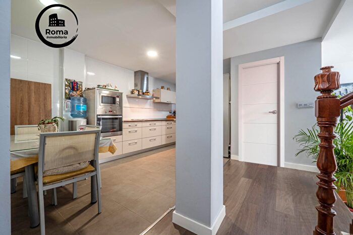 Casas en venta y pisos alquiler - 2