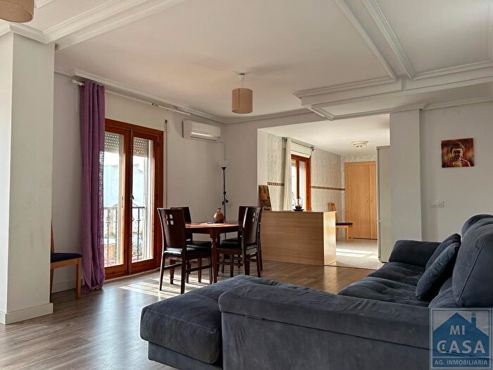 Casas en venta y pisos alquiler - 1