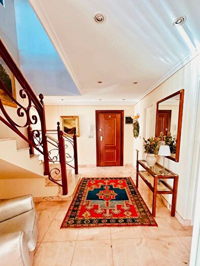 Piso en venta en Cabezón de la Sal, Cantabria de 5 habitaciones