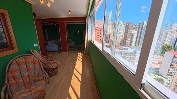 Casas en venta y pisos alquiler - 2