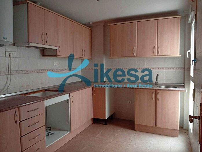 Casas en venta y pisos alquiler - 2