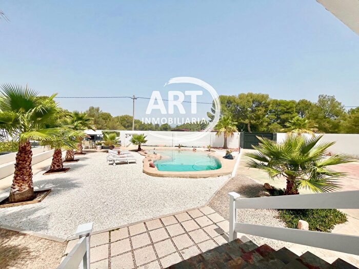 Casas en venta y pisos alquiler - 1
