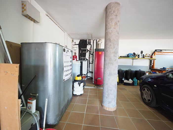 Casas en venta y pisos alquiler - 2
