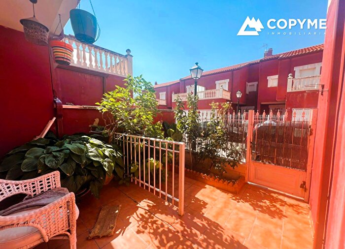 Casas en venta y pisos alquiler - 1