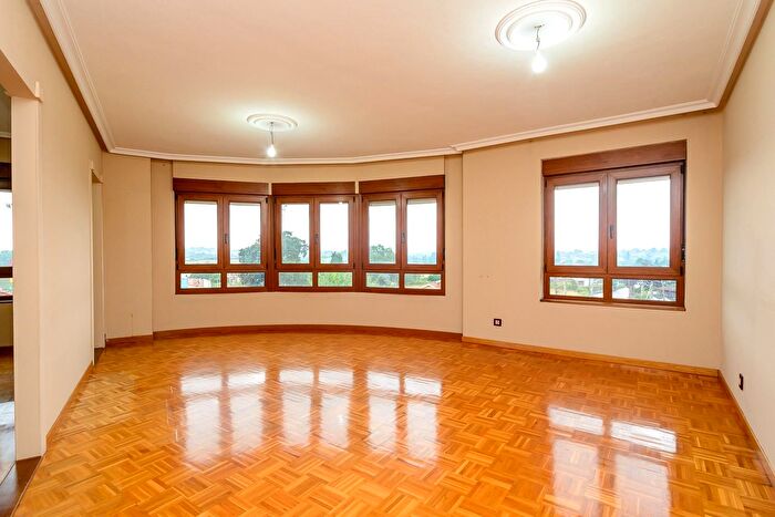 Piso en venta en Llanera, Asturias de 3 habitaciones