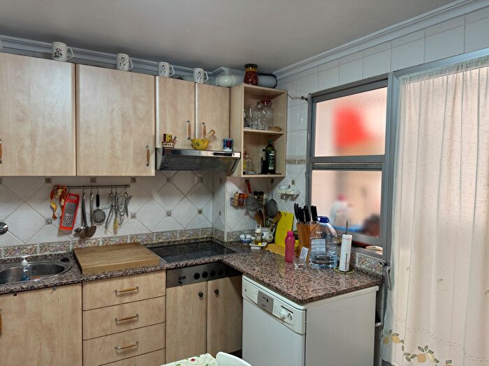 Casas en venta y pisos alquiler - 2