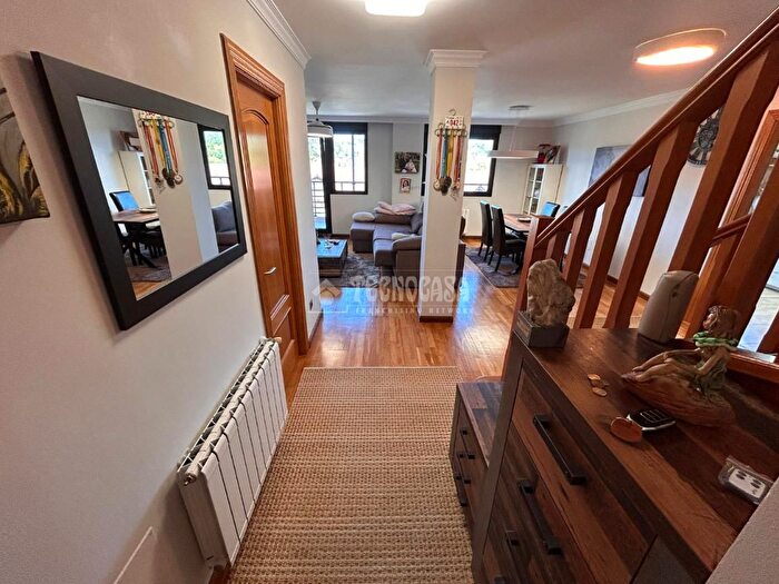 Casas en venta y pisos alquiler - 1