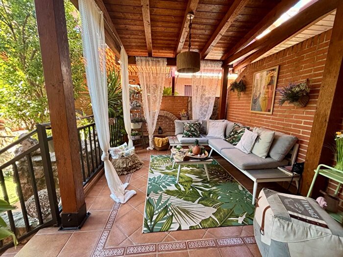 Casas en venta y pisos alquiler - 2
