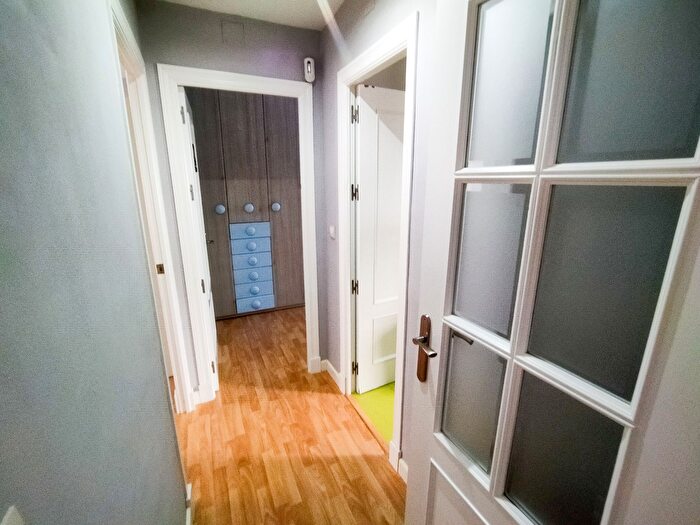 Casas en venta y pisos alquiler - 2