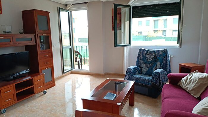 Casas en venta y pisos alquiler - 2