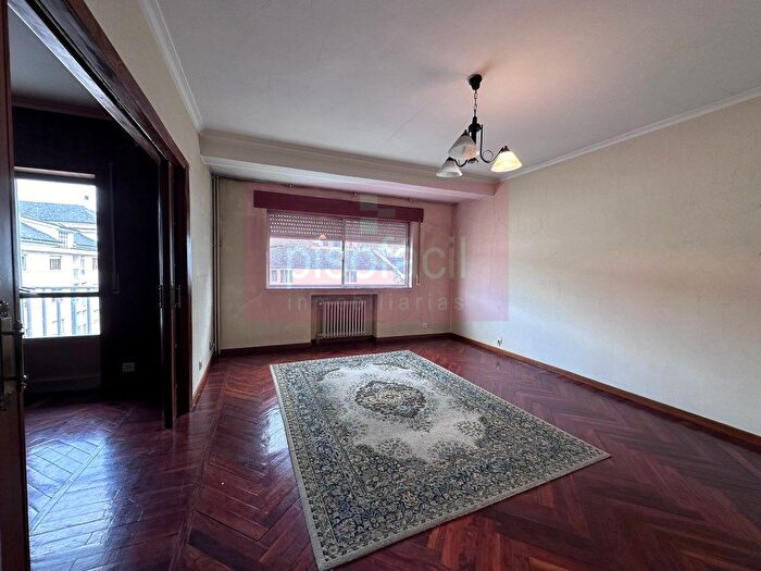 Piso en venta en San Roque As Fontiñas, Lugo Capital de 5 habitaciones