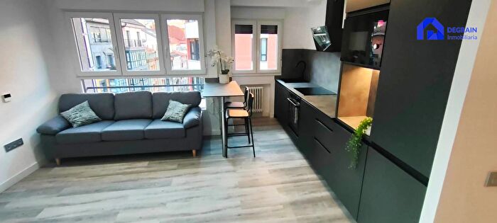 Casas en venta y pisos alquiler - 2