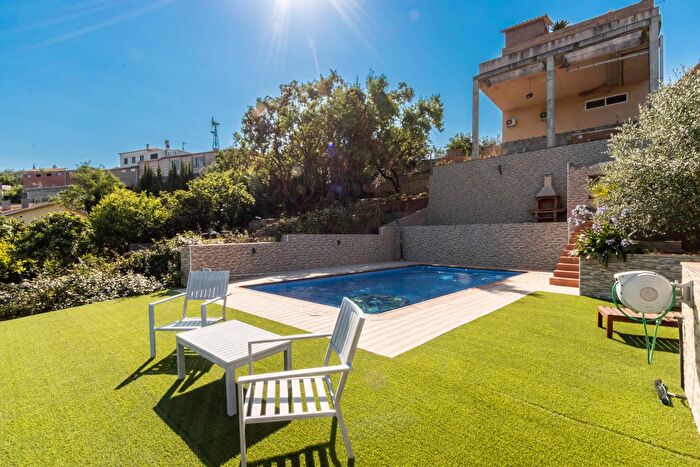 Casa en venta en Ponent, Can Palet de Vista Alegre de 5 habitaciones