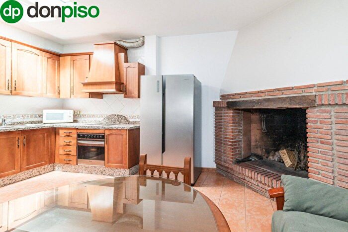 Casas en venta y pisos alquiler - 2