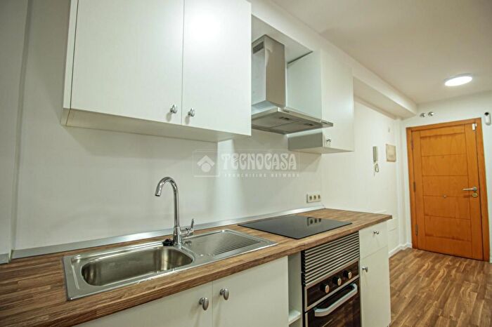 Casas en venta y pisos alquiler - 1