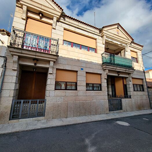 Casas en venta y pisos alquiler - 1