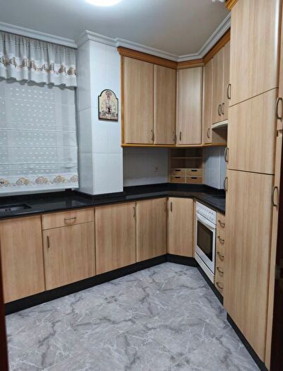 Casas en venta y pisos alquiler - 2