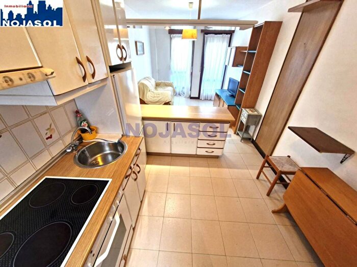 Casas en venta y pisos alquiler - 3