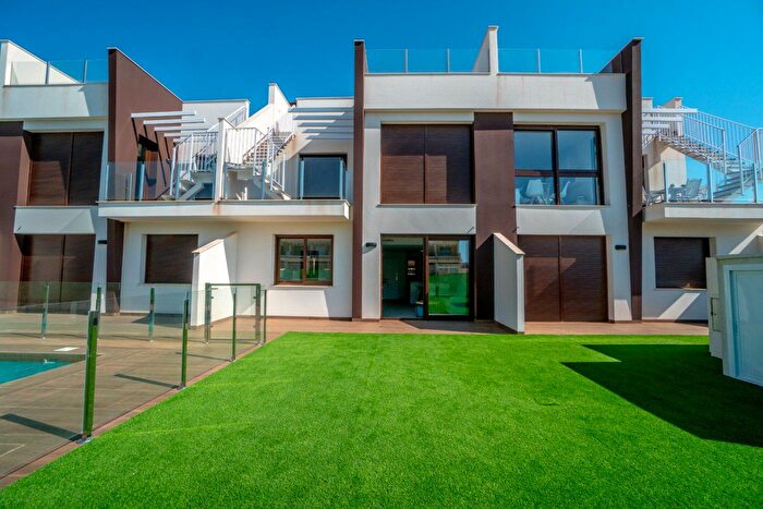 Casas en venta y pisos alquiler - 1