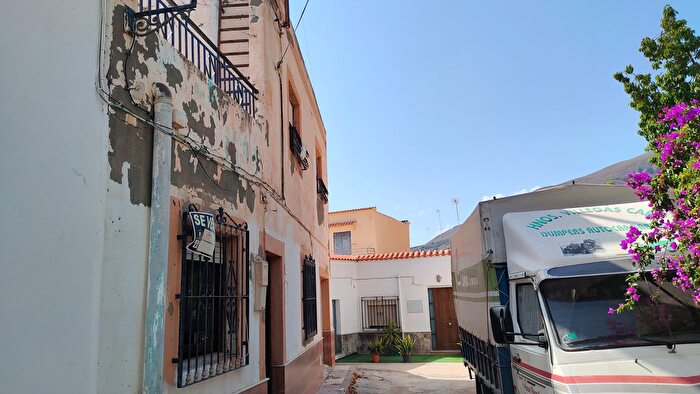 Casa en venta en Dalías, Almería de 3 habitaciones